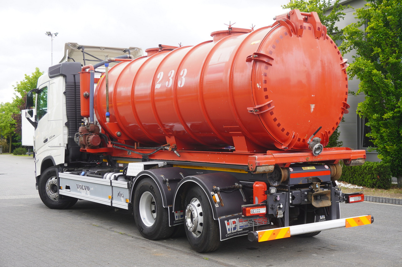 VOLVO Volvo FH 500 / Septic barrel 13000 l / Hook lift 21 t / 2022 / 3rd axle steered / 2 units - Camion ampliroll: photos 5 VOLVO Volvo FH 500 / Septic barrel 13000 l / Hook lift 21 t / 2022 / 3rd axle steered / 2 units - Camion ampliroll: photos 5