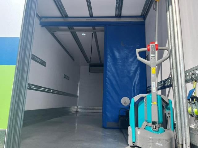 Camion frigorifique Iveco SWay 400 Lamberet Tiefkühlkoffer Thermo King LBW: photos 12