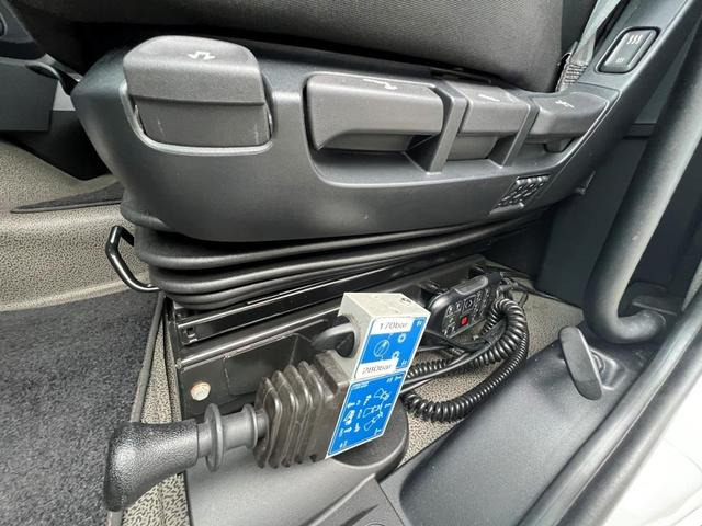 DAF XF 480 FT SSC Retarder Standklima 2-K Hydraulik - Tracteur routier: photos 4 DAF XF 480 FT SSC Retarder Standklima 2-K Hydraulik - Tracteur routier: photos 4