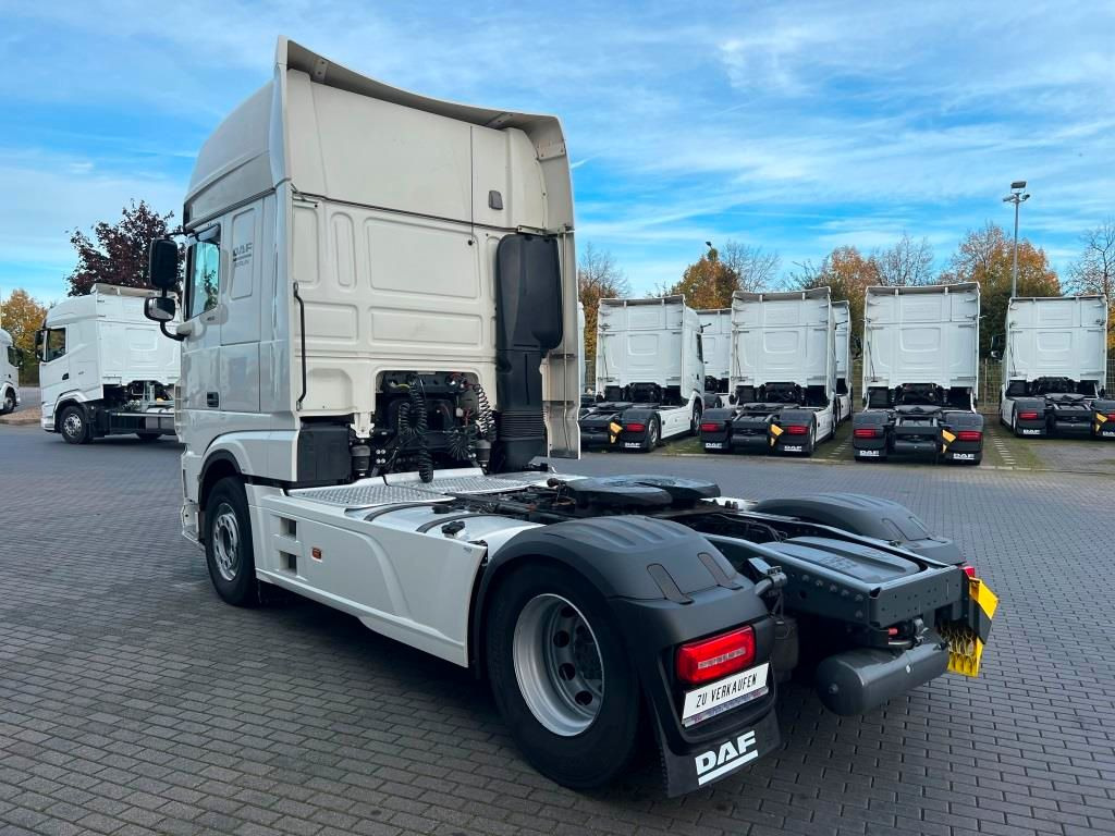 DAF XF 480 FT SSC Retarder Standklima 2-K Hydraulik - Tracteur routier: photos 3 DAF XF 480 FT SSC Retarder Standklima 2-K Hydraulik - Tracteur routier: photos 3