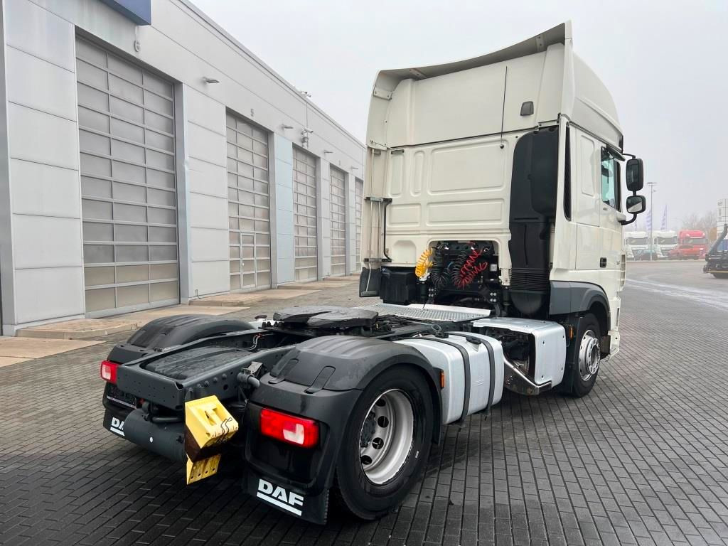 DAF XF 480 FT SSC Retarder Standklima 2xTank 1.185L - Tracteur routier: photos 4 DAF XF 480 FT SSC Retarder Standklima 2xTank 1.185L - Tracteur routier: photos 4