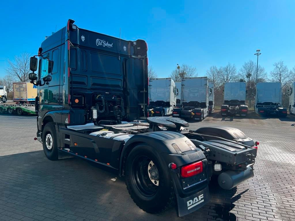 DAF XF 530 FT SC 4x4 PXP Intarder Kipphydraulik - Tracteur routier: photos 3 DAF XF 530 FT SC 4x4 PXP Intarder Kipphydraulik - Tracteur routier: photos 3