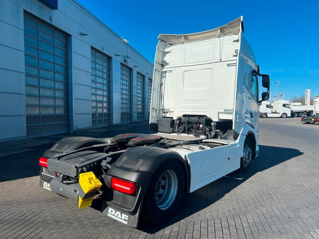 DAF XFn 480 FT Intarder 2xTank 1.105 L nur 106 tkm - Tracteur routier: photos 4 DAF XFn 480 FT Intarder 2xTank 1.105 L nur 106 tkm - Tracteur routier: photos 4