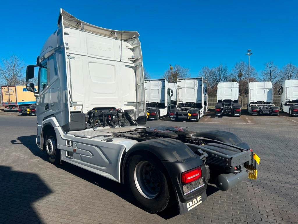 DAF XFn 480 FT Intarder 2xTank 1.105 L nur 106 tkm - Tracteur routier: photos 3 DAF XFn 480 FT Intarder 2xTank 1.105 L nur 106 tkm - Tracteur routier: photos 3