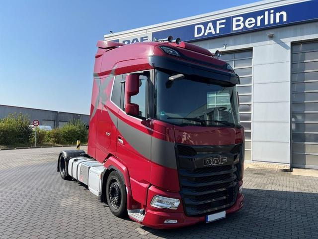 DAF XG 480 FT Low Deck Retarder Standklima 2xTank - Tracteur routier: photos 1 DAF XG 480 FT Low Deck Retarder Standklima 2xTank - Tracteur routier: photos 1