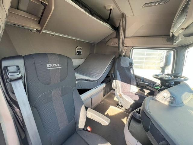 DAF XG 480 FT TraXon Intarder 2xTank Hydraulikanlage - Tracteur routier: photos 4 DAF XG 480 FT TraXon Intarder 2xTank Hydraulikanlage - Tracteur routier: photos 4