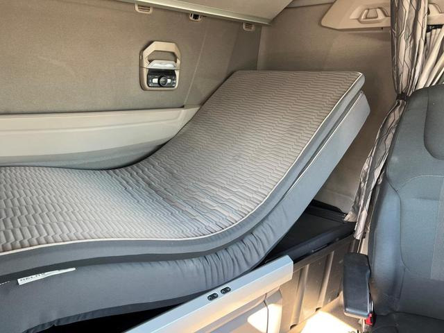 DAF XG 480 FT TraXon ZF-Intarder 2x Tank 1.195 Liter - Tracteur routier: photos 2 DAF XG 480 FT TraXon ZF-Intarder 2x Tank 1.195 Liter - Tracteur routier: photos 2