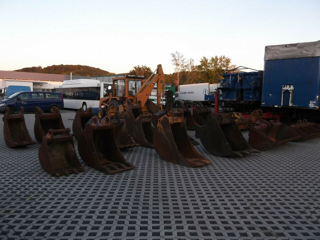 Godet pour pelle Bagger Tieflöffel: photos 7