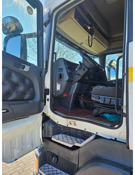 Scania R450 Retarder | King o/t Road | PTO | Hydraulics | Euro 6 | Low Deck | Mega | Smart Tacho - Tracteur routier: photos 5 Scania R450 Retarder | King o/t Road | PTO | Hydraulics | Euro 6 | Low Deck | Mega | Smart Tacho - Tracteur routier: photos 5