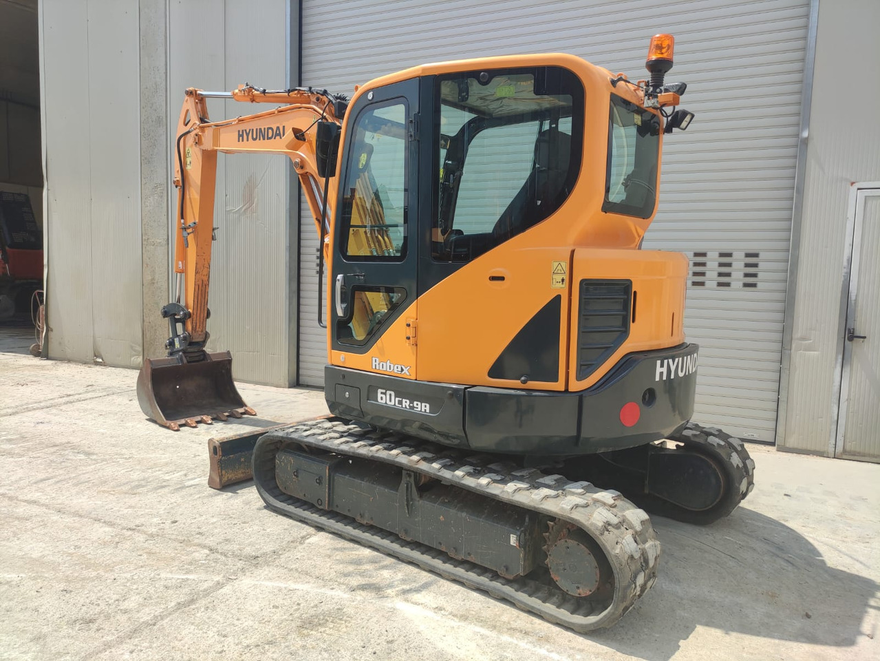 HYUNDAI R60CR-9A - Mini pelle: photos 2 HYUNDAI R60CR-9A - Mini pelle: photos 2