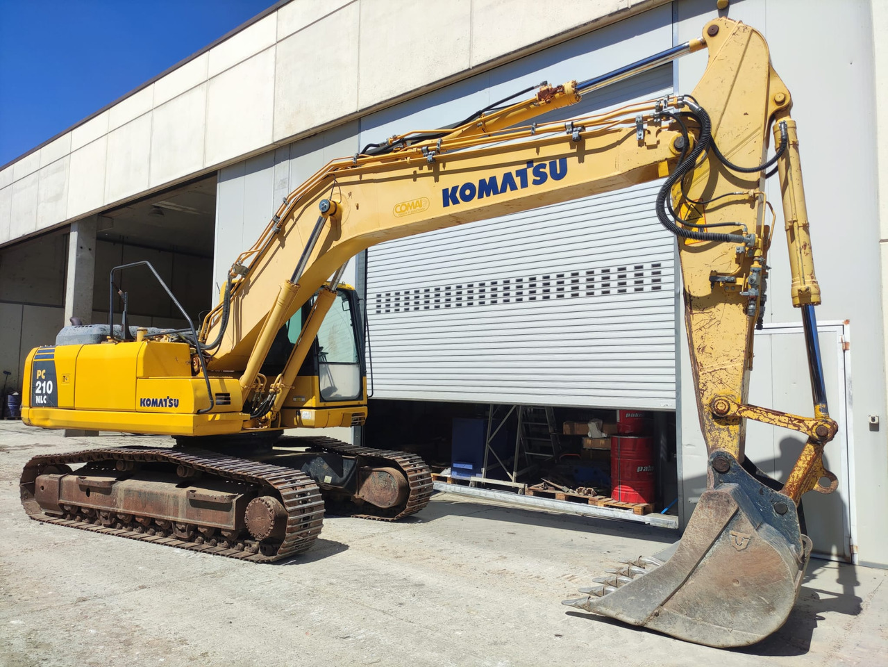 KOMATSU PC210NLC-8 - Pelle sur chenille: photos 3 KOMATSU PC210NLC-8 - Pelle sur chenille: photos 3