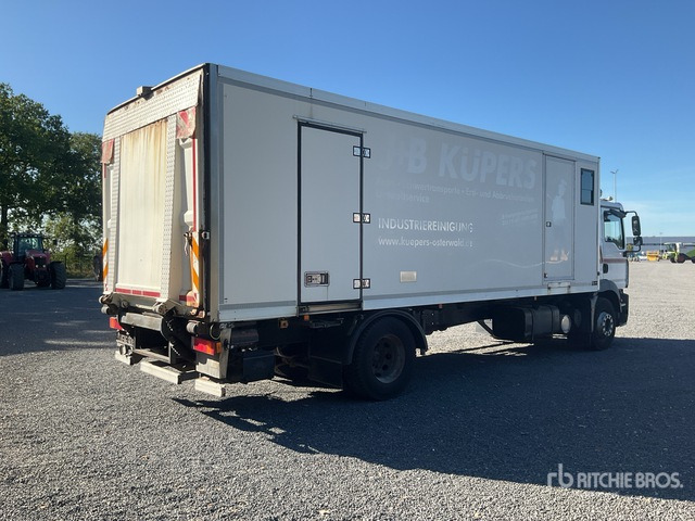 2006 MAN TGM 18.240 4x2 (Inoperable) Van Truck - Fourgon utilitaire: photos 4 2006 MAN TGM 18.240 4x2 (Inoperable) Van Truck - Fourgon utilitaire: photos 4