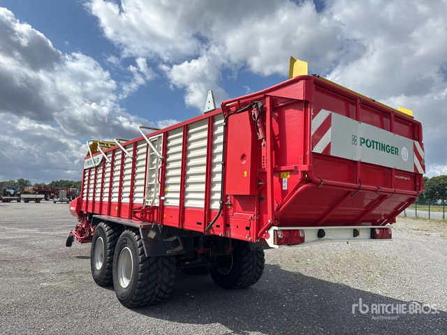 2013 Poettinger Jumbo 7210 D T/A Drawbar Silage Wagon - Autochargeuse: photos 3 2013 Poettinger Jumbo 7210 D T/A Drawbar Silage Wagon - Autochargeuse: photos 3