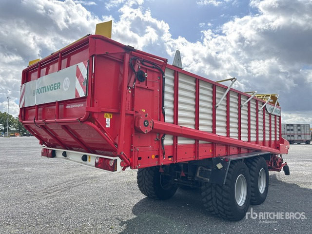 2013 Poettinger Jumbo 7210 D T/A Drawbar Silage Wagon - Autochargeuse: photos 4 2013 Poettinger Jumbo 7210 D T/A Drawbar Silage Wagon - Autochargeuse: photos 4