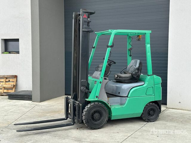 2017 Mitsubishi FD18NT Forklift - Chariot élévateur: photos 1 2017 Mitsubishi FD18NT Forklift - Chariot élévateur: photos 1