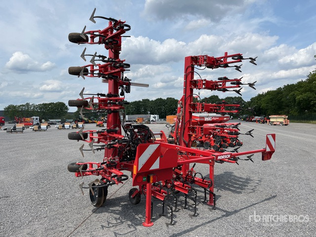 2021 Horsch Transformer 6VF 6 m 3-Point Unkrautstriegel - Outils du sol: photos 4 2021 Horsch Transformer 6VF 6 m 3-Point Unkrautstriegel - Outils du sol: photos 4