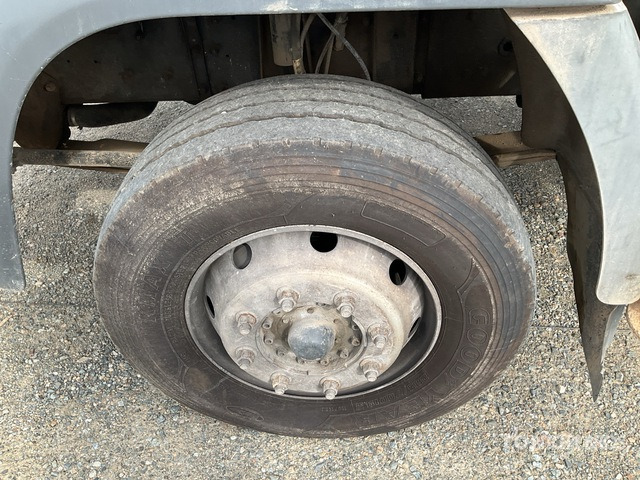 2002 Nissan Atleon 210 4x2 with Crane Rollback Truck - Remorqueuse: photos 5 2002 Nissan Atleon 210 4x2 with Crane Rollback Truck - Remorqueuse: photos 5