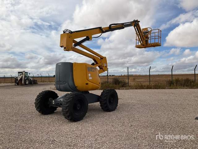 2003 Haulotte HA18PXNT 4WD Diesel Articulating Boom Lift - Nacelle articulée: photos 1 2003 Haulotte HA18PXNT 4WD Diesel Articulating Boom Lift - Nacelle articulée: photos 1