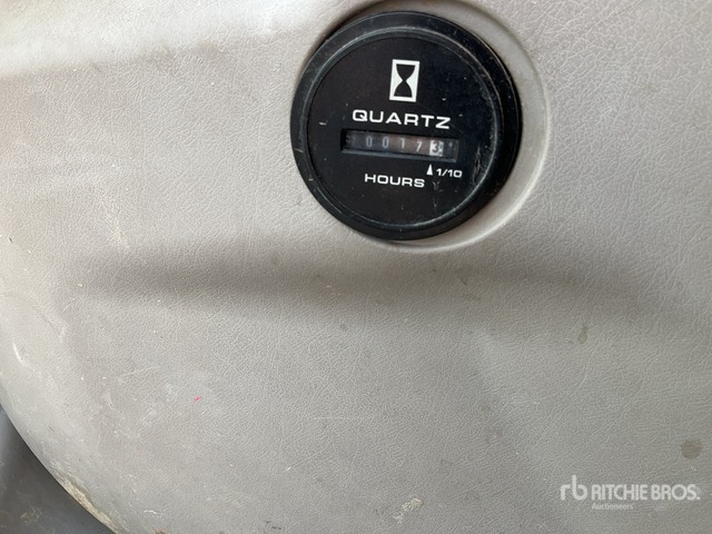 2005 New Holland E 385 Tracked Excavator - Pelle sur chenille: photos 2 2005 New Holland E 385 Tracked Excavator - Pelle sur chenille: photos 2