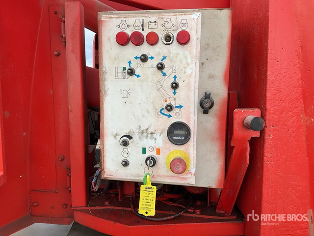 2006 Haulotte HA12PX 4WD Diesel Articulating Boom Lift - Nacelle articulée: photos 5 2006 Haulotte HA12PX 4WD Diesel Articulating Boom Lift - Nacelle articulée: photos 5