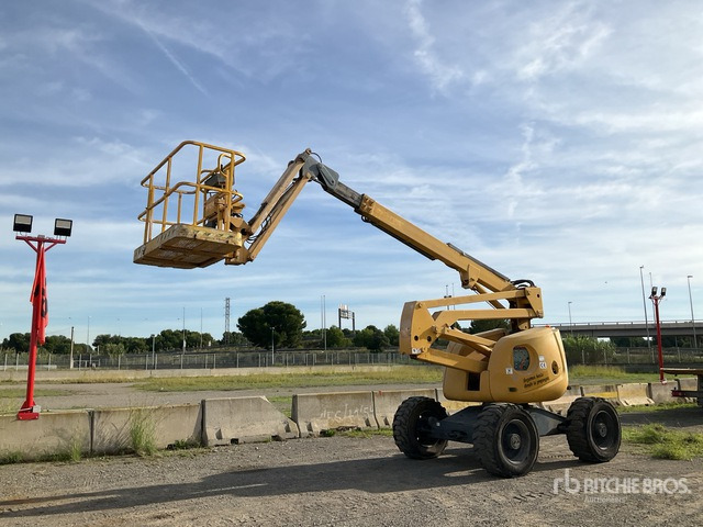 2007 Haulotte HA16PXNT 4WD Diesel Articulating Boom Lift - Nacelle articulée: photos 2 2007 Haulotte HA16PXNT 4WD Diesel Articulating Boom Lift - Nacelle articulée: photos 2