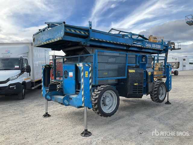 2008 Genie GS-5390RT 4x4 Diesel Scissor Lift - Nacelle ciseaux: photos 1 2008 Genie GS-5390RT 4x4 Diesel Scissor Lift - Nacelle ciseaux: photos 1