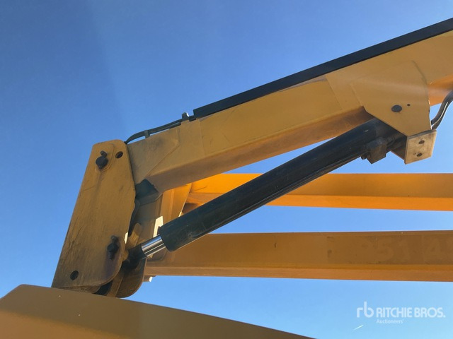2008 Haulotte HA16PXNT 4WD Diesel Articulating Boom Lift - Nacelle articulée: photos 4 2008 Haulotte HA16PXNT 4WD Diesel Articulating Boom Lift - Nacelle articulée: photos 4