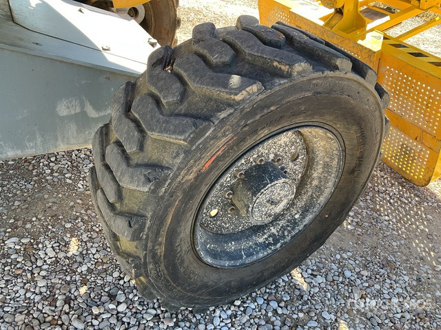 2008 Haulotte HA16PXNT 4WD Diesel Articulating Boom Lift - Nacelle articulée: photos 5 2008 Haulotte HA16PXNT 4WD Diesel Articulating Boom Lift - Nacelle articulée: photos 5