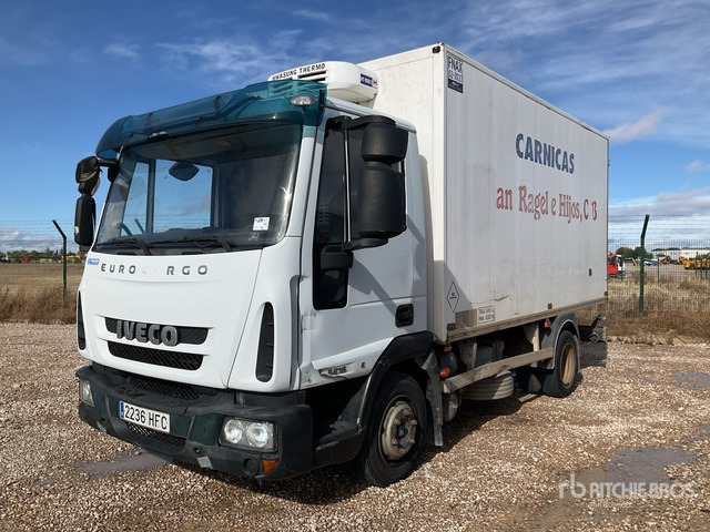 2011 Iveco Eurocargo ML65E16 4x2 Refrigerated Truck - Camion frigorifique: photos 1 2011 Iveco Eurocargo ML65E16 4x2 Refrigerated Truck - Camion frigorifique: photos 1