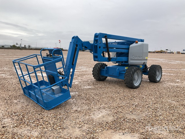 2013 Genie Z45/25J 4WD Diesel Articulating Boom Lift - Nacelle articulée: photos 4 2013 Genie Z45/25J 4WD Diesel Articulating Boom Lift - Nacelle articulée: photos 4