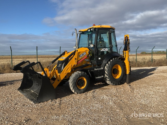 2015 JCB 3CX 4x4 Backhoe Loader - Tractopelle: photos 2 2015 JCB 3CX 4x4 Backhoe Loader - Tractopelle: photos 2