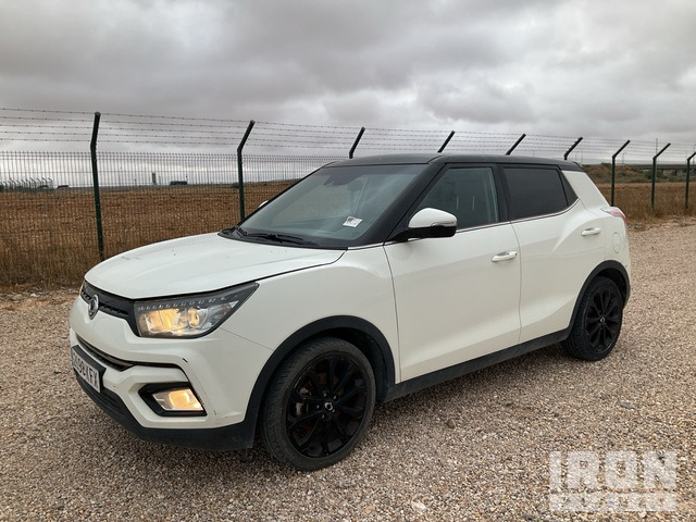 2017 Ssangyong Tivoli Automobile - Voiture: photos 1 2017 Ssangyong Tivoli Automobile - Voiture: photos 1