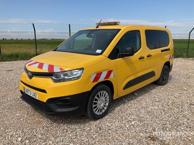 2021 Toyota Proace City Verso 5 Passenger Van - Minibus, Transport de personnes: photos 1 2021 Toyota Proace City Verso 5 Passenger Van - Minibus, Transport de personnes: photos 1