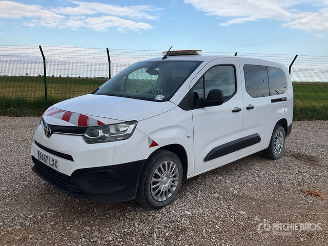 2022 Toyota Proace City Verso 5 Passenger Van - Minibus, Transport de personnes: photos 1 2022 Toyota Proace City Verso 5 Passenger Van - Minibus, Transport de personnes: photos 1