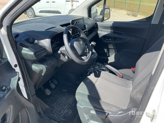 Minibus, Transport de personnes 2022 Toyota Proace City Verso 5 Passenger Van: photos 6