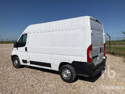 FIAT DUCATO 11S - Fourgon utilitaire: photos 2 FIAT DUCATO 11S - Fourgon utilitaire: photos 2