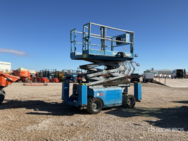 Genie GS3268RT Scissor Lift - Nacelle ciseaux: photos 3 Genie GS3268RT Scissor Lift - Nacelle ciseaux: photos 3