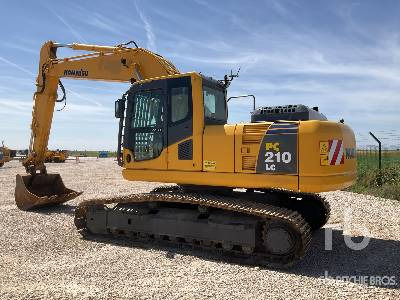 KOMATSU PC210LC-8 - Pelle sur chenille: photos 2 KOMATSU PC210LC-8 - Pelle sur chenille: photos 2