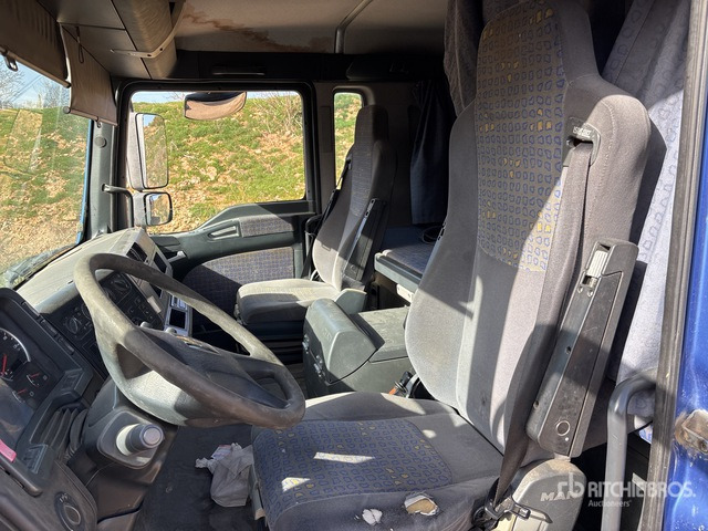 2004 MAN TGA 18.390 4x2 S/A Sleeper Truck Tractor - Tracteur routier: photos 4 2004 MAN TGA 18.390 4x2 S/A Sleeper Truck Tractor - Tracteur routier: photos 4