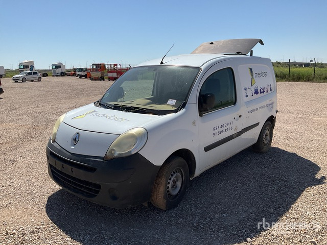 2012 Renault Kangoo Maxi (Inoperable) Cargo Van - Véhicule utilitaire: photos 1 2012 Renault Kangoo Maxi (Inoperable) Cargo Van - Véhicule utilitaire: photos 1