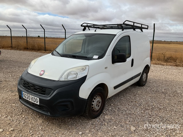2017 Fiat Fiorino Cargo Van - Véhicule utilitaire: photos 1 2017 Fiat Fiorino Cargo Van - Véhicule utilitaire: photos 1