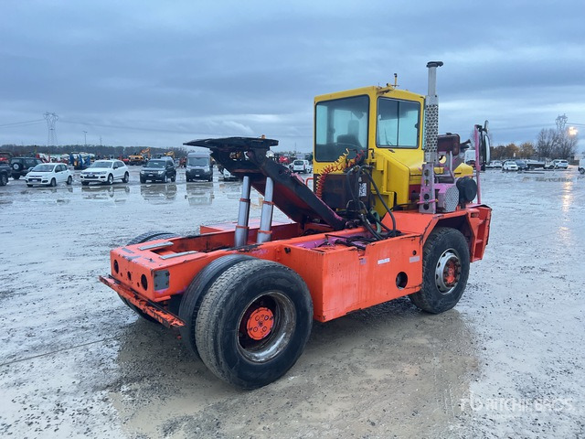 1999 CVS TT2516V Terminal Tractor :Misc. Truck - Tracteur portuaire: photos 3 1999 CVS TT2516V Terminal Tractor :Misc. Truck - Tracteur portuaire: photos 3