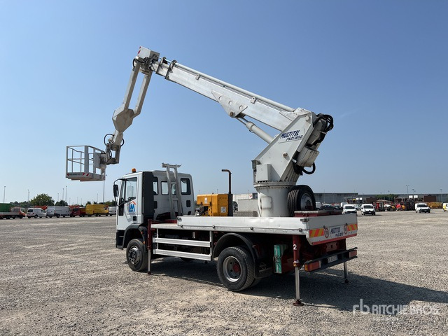 2000 Iveco Eurocargo 130E18 2000 Multitel Pagliero J322.200 ... Bucket Truck - Camion avec nacelle: photos 3 2000 Iveco Eurocargo 130E18 2000 Multitel Pagliero J322.200 ... Bucket Truck - Camion avec nacelle: photos 3