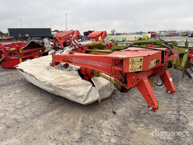 2001 Kuhn FC243R Lift Control Mower Conditioner - Faucheuse: photos 1 2001 Kuhn FC243R Lift Control Mower Conditioner - Faucheuse: photos 1