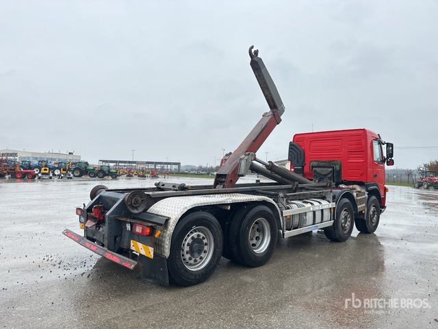 2003 Volvo FM12 8x2 Roll-Off Truck - Camion ampliroll: photos 3 2003 Volvo FM12 8x2 Roll-Off Truck - Camion ampliroll: photos 3