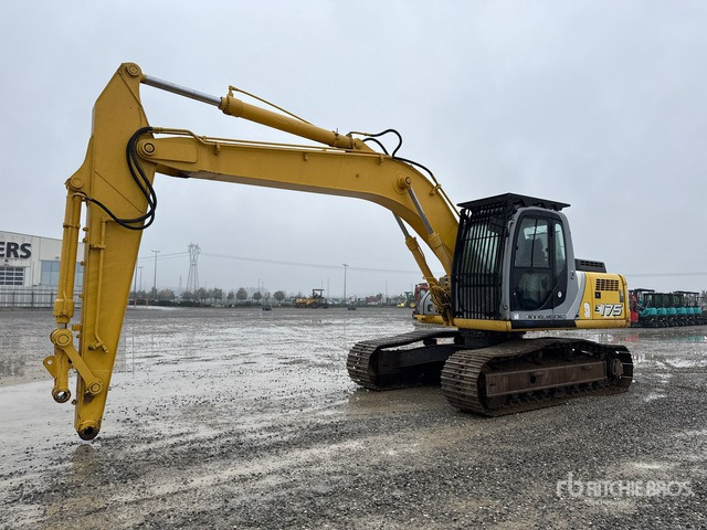 2006 New Holland E175 Tracked Excavator - Pelle sur chenille: photos 2 2006 New Holland E175 Tracked Excavator - Pelle sur chenille: photos 2