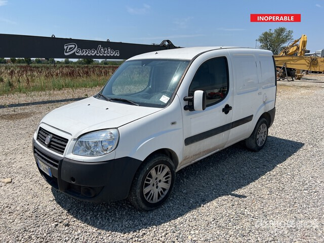 2008 Fiat Doblo (Inoperable) Van Truck - Fourgon utilitaire: photos 1 2008 Fiat Doblo (Inoperable) Van Truck - Fourgon utilitaire: photos 1