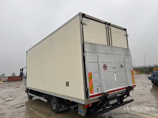 2008 Renault Midlum 220Dxi 4x2 Refrigerated Truck - Camion frigorifique: photos 5 2008 Renault Midlum 220Dxi 4x2 Refrigerated Truck - Camion frigorifique: photos 5