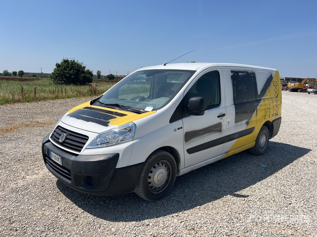 2009 Fiat Scudo Van Truck - Fourgonnette: photos 2 2009 Fiat Scudo Van Truck - Fourgonnette: photos 2