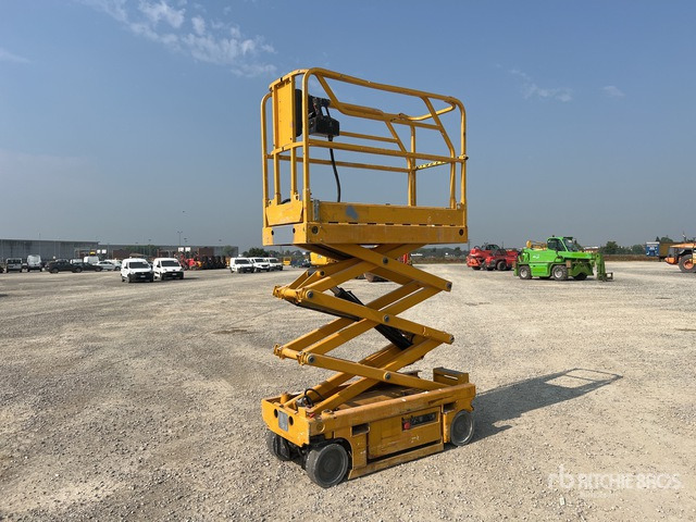 2009 Haulotte OPTIMUM6 Electric Scissor Lift - Nacelle ciseaux: photos 2 2009 Haulotte OPTIMUM6 Electric Scissor Lift - Nacelle ciseaux: photos 2